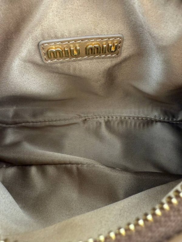 Sac Miu Miu Matelassé en cuir – Image 6